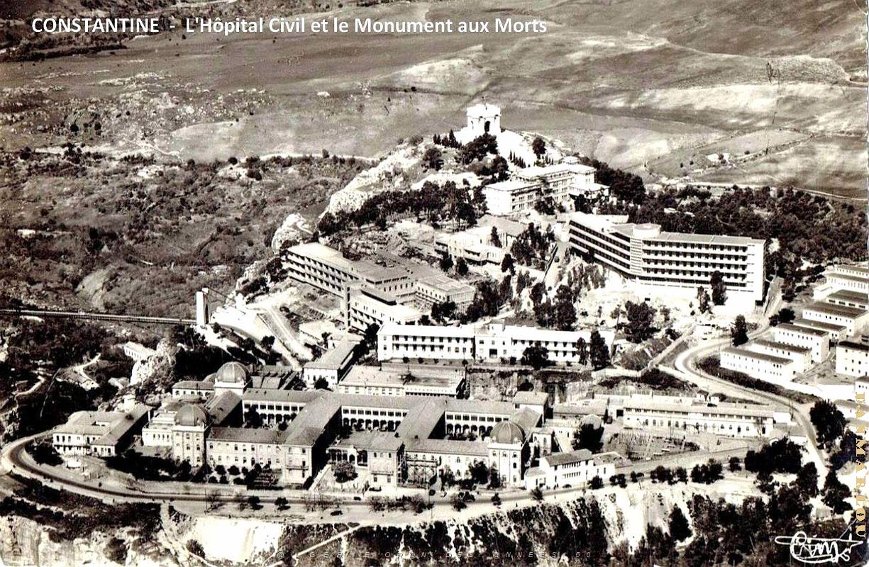 Constantine - Vue aerienne - Monument aux Morts et Hopital Civil.jpg